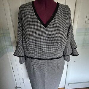 Houndstooth Dress with Tiered Sleeve Detailing